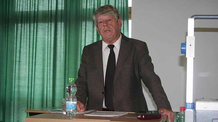 Prof. Wolfgang Altgeld sprach im Jack-Steinberger-Gymnasium Bad Kissingen über das Aufkommen radikaler nationalistischer Strömungen.   Foto: privat