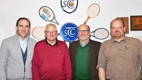 Von links: Vorsitzender Daniel Sch&ouml;b, die Ehrenmitglieder Reinhold Sacher und Gerd Sch&ouml;b sowie 2. Vorsitzender Michael Hennig  Foto: privat