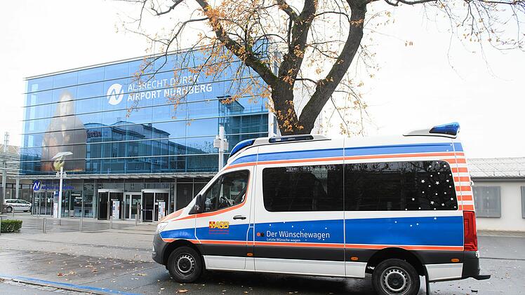 ASB Wünschewagen: Rundflug am Nürnberger Flughafen