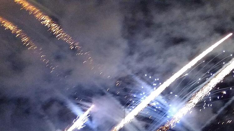 Das Feuerwerk bei Dormitz Foto: Martin Rehm