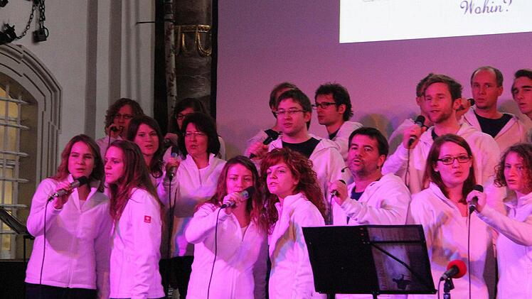 Attila Landgraf schlüpfte in die Hauptrolle und spielte Chris, einen Mann, der vom Leben verwöhnt ist, der eine Familie und einen tollen Job hat - und der doch eine innere Unruhe spürt und sich auf den Weg macht, Gott zu suchen. Fotos: Sonja Adam