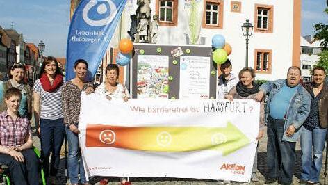 Sie stellten den Aktionstag vor, von links: Eva-Maria Fischer, Violetta Nagel, Bettina Surkamp, Heike Moyano Schmitt, Christine Weidhaus, Marion Oehrl, Silvia Fischer, Ernst Schmitt und Tina Reinwand.  Foto: sw