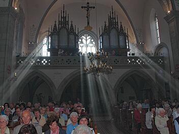 Mit dem Programm "Himmlische Landschaften" möchte die Pfarrei St. Kilian Haßfurt die Ritterkapelle in Haßfurt, die älteste Wallfahrtskirche der Diözese Würzburg, zu einem Anlaufpunkt für Menschen machen, die auf der Suche nach Gott sind.Ulrike Langer