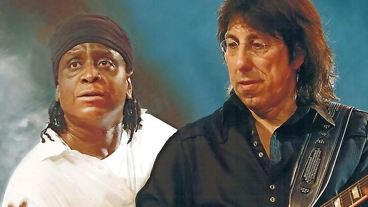 2006 begeisterte André Carswell mit der bayerischen Gitarrenlegende Siggi Schwarz im Vorprogramm der Rockformation "The Who". Am Freitag ist der Sänger im "Tecnet Zentrum" zu hören.  Foto: privat