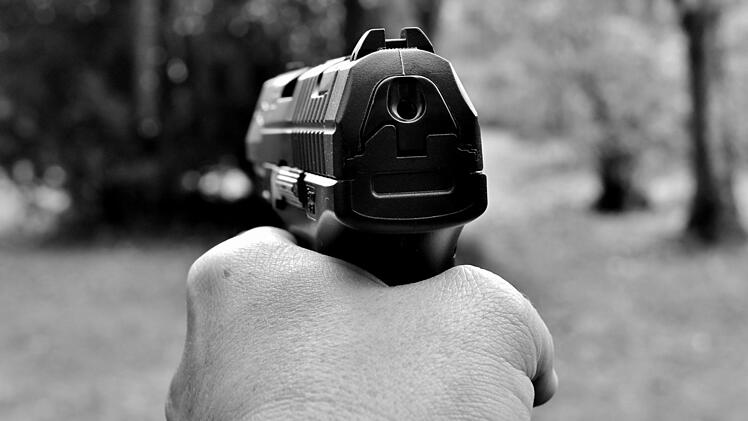 Vier Jahre nach einem bewaffneten Raubüberfall am Ellertshäuser See wurde nun der Tatverdächtige in Mexiko gefasst. Symbolbild: pixabay/Alexas_Fotos