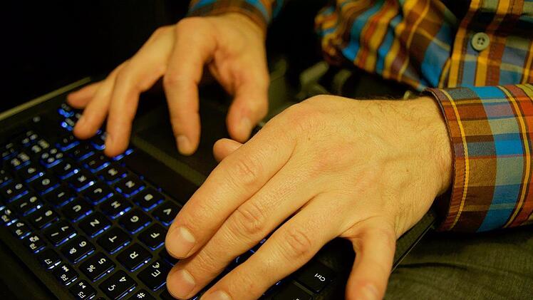 Ein Mann in Neuried hat mit einem Wutanfall am PC  einen Einsatz der Polizei ausgel&ouml;st. Symbolfoto: Pixabay