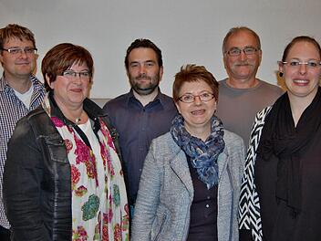 Der neue Vorstand des Bad Kissinger Vereinsbeirates mit (von links) Karsten Scheuring (Vereinsring Albertshausen), Sybille Balonier-Werner (Europa-Union), Carsten Martin (Musikverein Albertshausen), Barbara Thiele (Deutscher Frauenring), Manfred Stenke (Vereinsring Poppenroth) und Melanie Dotzer (Sportverein Garitz)  Foto: Von Dobschütz