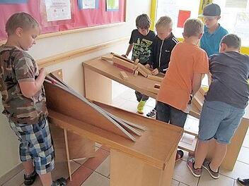 Die kleinen Forscher der "Miniphänomenta" Foto: Karl-Heinz Hofmann