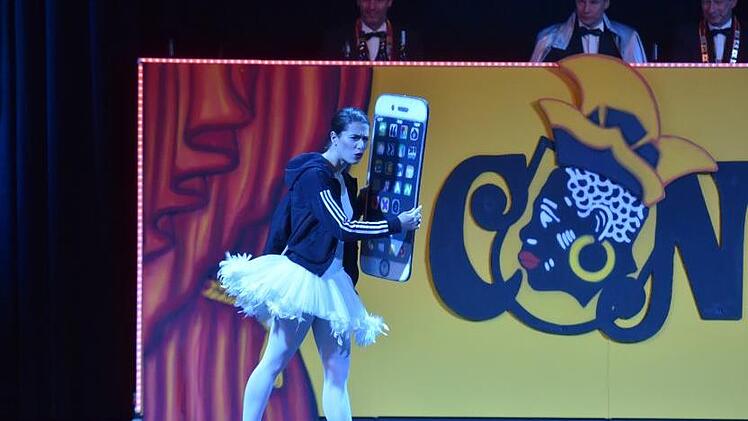 Damenballett der Coburger NarrhallaJens Gundermann