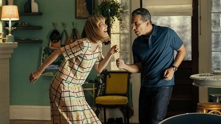 Sebastians (Sebastian Maniscalco) Leben scheint perfekt: Seine geliebte Verlobte Ellie (Leslie Bibb) hat Ja gesagt. Doch bevor geheiratet wird, steht das erste Treffen mit Ellies Eltern an. Kann die Liebe dieses Treffen überstehen?