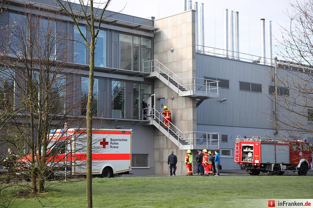 Feuerwehr evakuiert Supermarkt in Rehau
