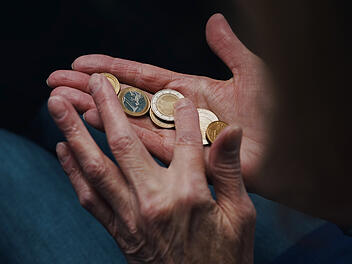 Geld, Altersarmut, Rente, Grundsicherung
