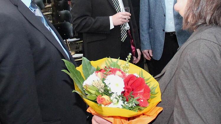 Bürgermeister Brehm im gespräch mit Jutta Romeis. Foto: Johanna Blum