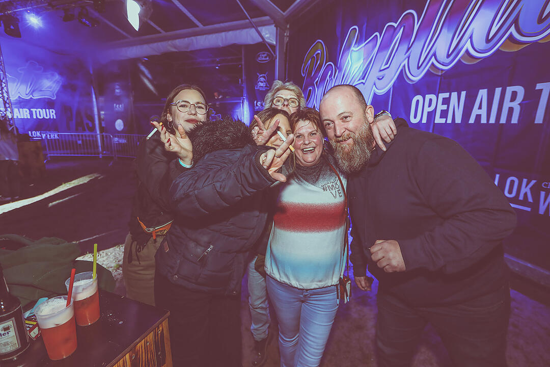 Neon Mixxed Clash m/ DJ Da Base + Nora & Chris