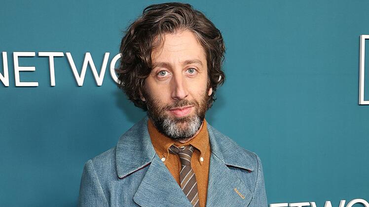 In der Mystery-Crime-Serie "Poker Face" spielte Simon Helberg zuletzt einen FBI-Agenten.