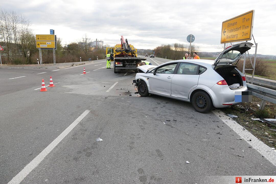 Unfall in Hallstadt - zwei Personen verletzt