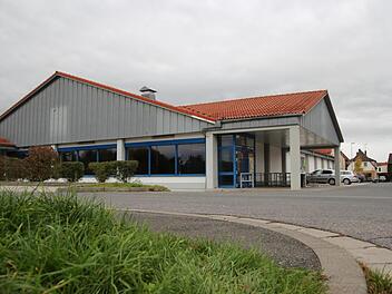 Noch steht das Gebäude leer, doch bald soll im ehemaligen Lidl-Markt in Bad Staffelstein ein neues Geschäft einziehen.Tobias Kindermann