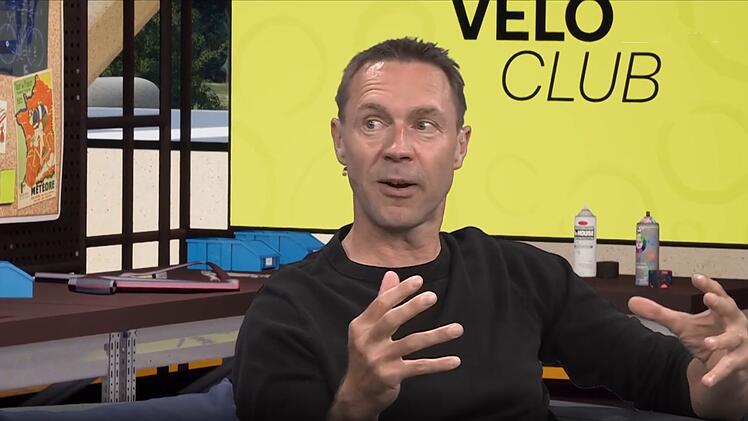 Auch in der Nachbereitung der Etappen wirkt Jens Voigt im Eurosport-Studio mit. Dies ist seine Aufgabe während der zweiten Hälfte der Tour de France.