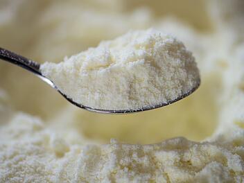 Milchpulver (ILLUSTRATION)