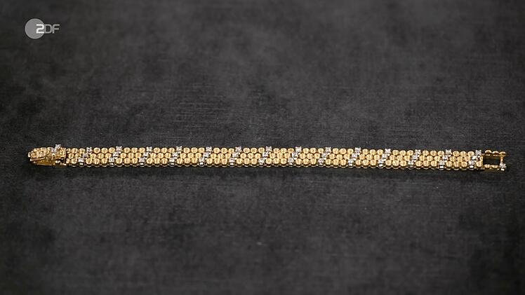 Ein Diamantarmband (1,5 Karat) wurde von Heide Rezepa-Zabel nach Italien verortet.