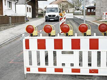 Die Baustelle in Schönderling - eine von vielen im Landkreis - soll dieses Jahr endlich abgeschlossen werden.
