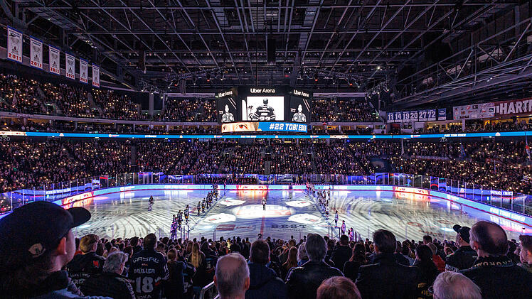 Eisbären Berlin - Nürnberg Ice Tigers: Abschied von Tobias Eder