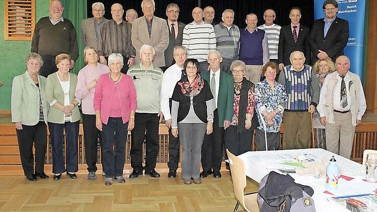 Diese Mitglieder halten der IG BCE seit 50 und 60 Jahren die Treue.