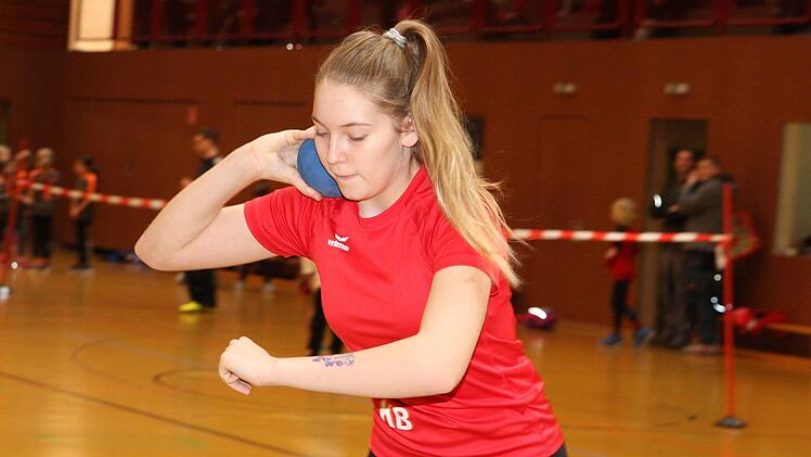 Klara Brauner vom TSV Münnerstadt gewann in der heimischen Halle das Kugelstoßen und den Hochsprung der W14.Reinhold Nürnberger
