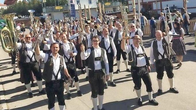 Der Musikverein Marktleugast spielte bei der "Oiden Wiesn" in München auf. Foto: privat