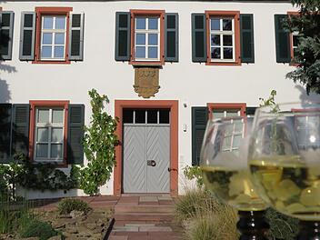 Im und um das alte Forsthaus in Euerdorf findet zum zweiten Mal das Museums-Weinfest statt.  Foto: Doris Bauer