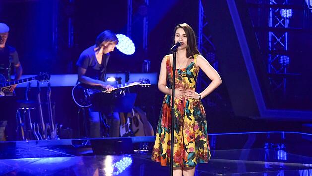 Die Bambergerin Daniela Hertje, vielen bekannt als "Daney" bei "The Voice of Germany" (Bild), tritt am Freitag auf der Böhmerwiese auf. Foto: ProSieben/Claudius Pflug