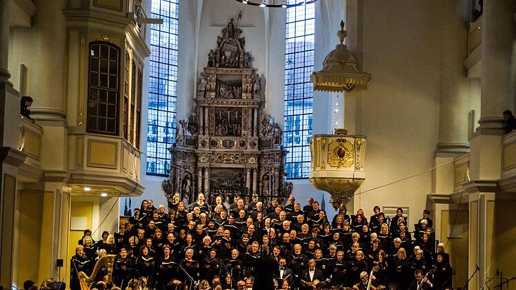 Giuseppe Verdis Requiem erklingt am Sonntag, 24. November, in der Coburger Morizkirche.. Der Coburger Bachchor (Foto) singt gemeinsam mit dem Chor des Landestheaters und der Stadtkantorei Bayreuth. Beginn: 17 Uhr.Foto: Archiv/Jochen Berger
