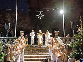 Das Buttenheim Christkind mit seiner Engelsschar 2018 Foto: A. Spörlein