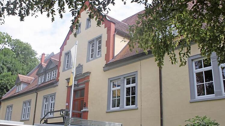 Die Jugendherberge in K&ouml;nigsberg befindet sich mitten in der Natur, aber ist nur f&uuml;nf Minuten vom historischen Stadtkern entfernt.  Foto: Lisa Kieslinger