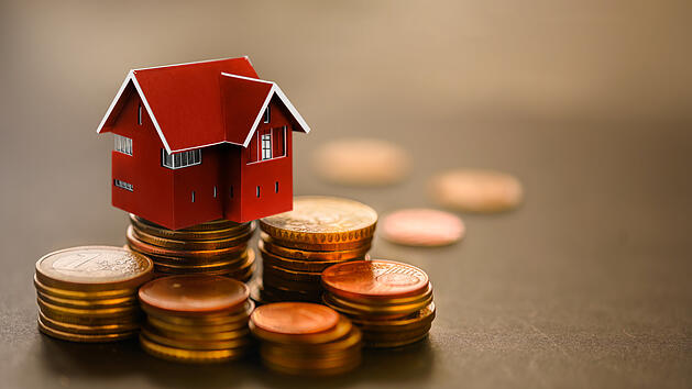 Erbe, Erbschaftssteuer, Haus, Geld