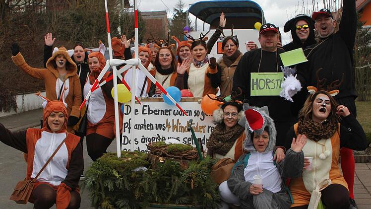 Die Kirchlauterer "Trinker-Bells" nahmen die Windräder auf die Schippe. Foto: Günther Geiling