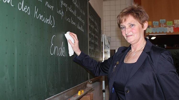 So viele erfolgreiche Jahre sind nicht einfach wegzuwischen: Der Abschied fiel Rektorin Hanna Grünbeck nicht leicht. Fotos: Veronika Schadeck