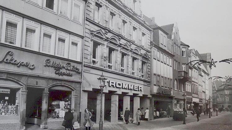 Blick in die Spitalgasse vom Marktplatz aus - links im Vordergrund "Schaper"Foto: Tageblatt-Archiv
