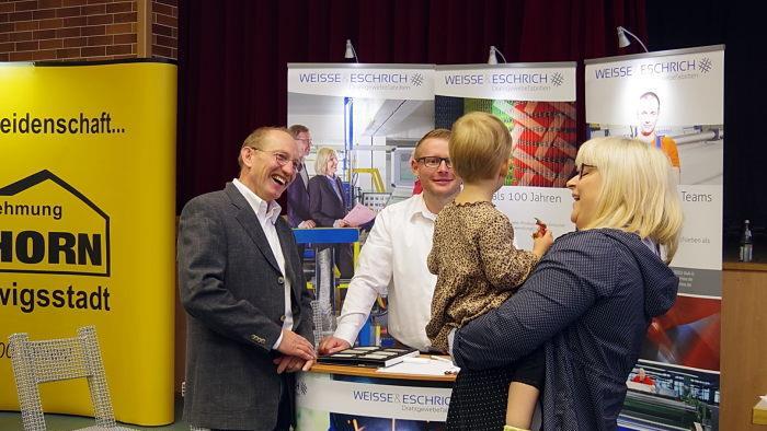 Am Stand von Weiße-Estrich Foto: Heike Schülein