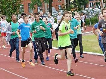 Schüler des Ernestinums rannten für einen guten Zweck. Foto: Lothar Weidner