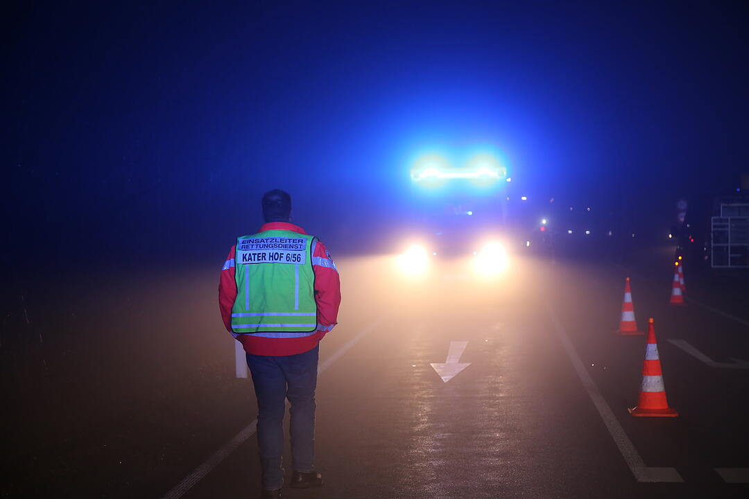 Oberfranken: Schwerverletze nach Frontalcrash an Autobahnauffahrt