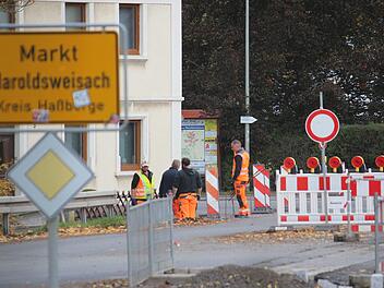Bis zum 9. November wird die Fertigstellung der Ortsdurchfahrt Maroldsweisach der B 279 noch dauern, teilte Bürgermeister Wolfram Thein dem Gemeinderat mit. Foto: Eckehard Kiesewetter