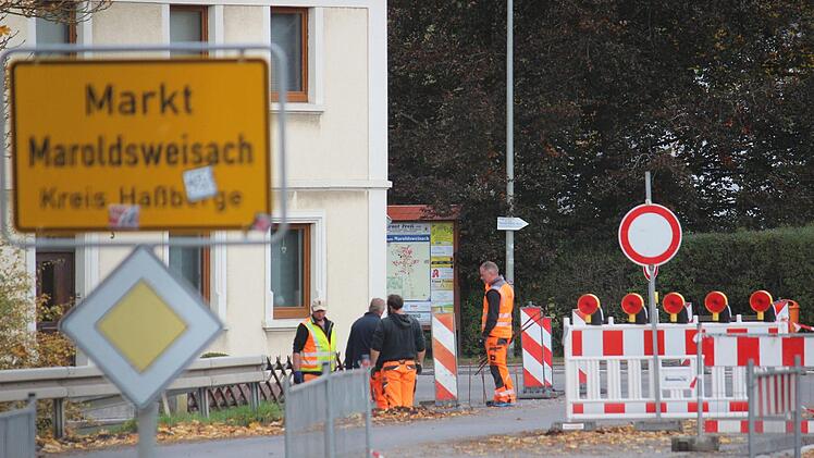 Bis zum 9. November wird die Fertigstellung der Ortsdurchfahrt Maroldsweisach der B 279 noch dauern, teilte Bürgermeister Wolfram Thein dem Gemeinderat mit. Foto: Eckehard Kiesewetter