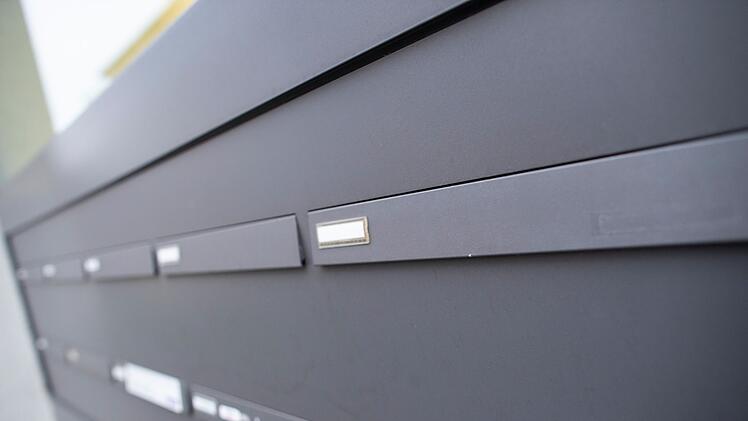 Polizei warnt vor Betrugsmasche: Nicht auf diese Flyer reagieren