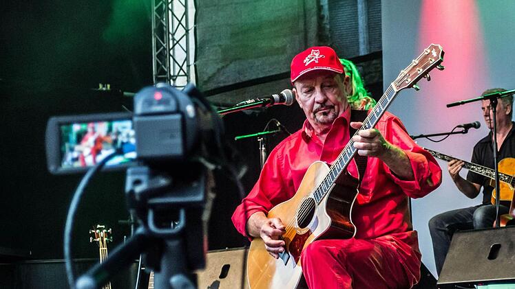 Impressionen vom Gastspiel der Spider Murphy Gang beim "Tambacher Sommer"Foto: Jochen Berger