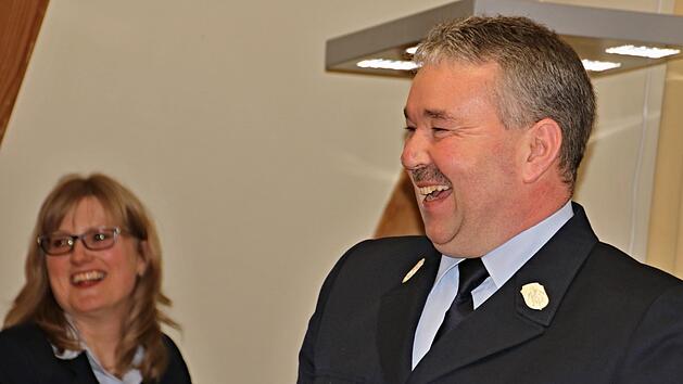 Gut gelaunt, weil alles gut läuft, sind Ralph Morgenroth, Kommandant der Feuerwehr Untermerzbach, und Sandra Schramm, die stellvertretende Vorsitzende des Feuerwehrvereins.Helmut Will