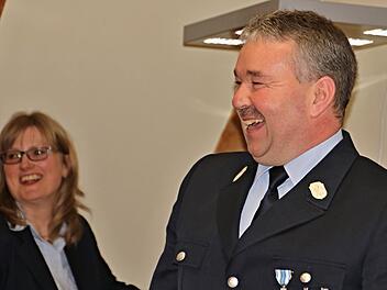 Gut gelaunt, weil alles gut läuft, sind Ralph Morgenroth, Kommandant der Feuerwehr Untermerzbach, und Sandra Schramm, die stellvertretende Vorsitzende des Feuerwehrvereins.Helmut Will