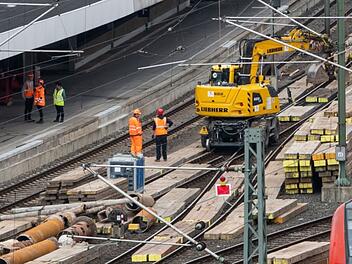 Bahnstrecken in Franken: Schienenersatzverkehr und Fahrplanänderungen
