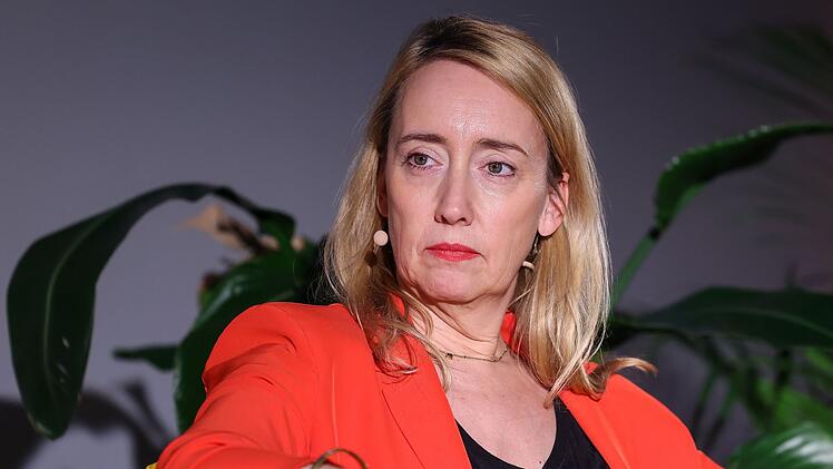 Melanie Amann findet, der politische Journalismus habe sich "in ein Dilemma man&ouml;vriert".