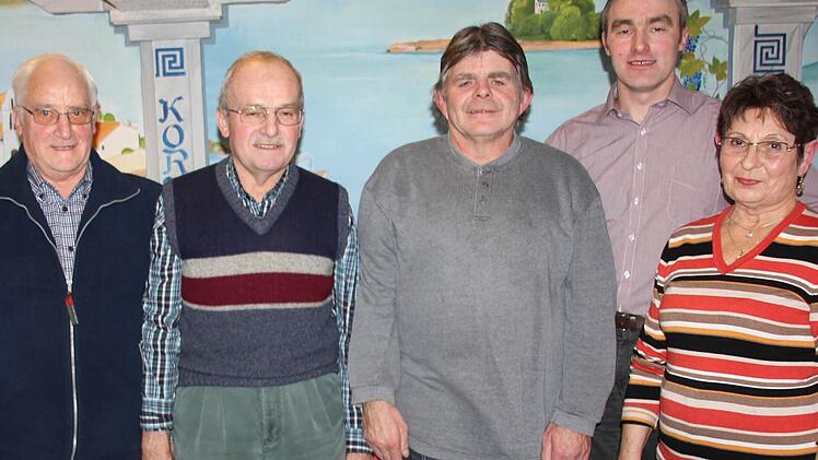 Die Geehrten: Joseph Borschert, Heinz Boseckert, Dietrich Steiner, Volker Zürl und Anneliese Zapf (von links). Foto: Ralf Kestel